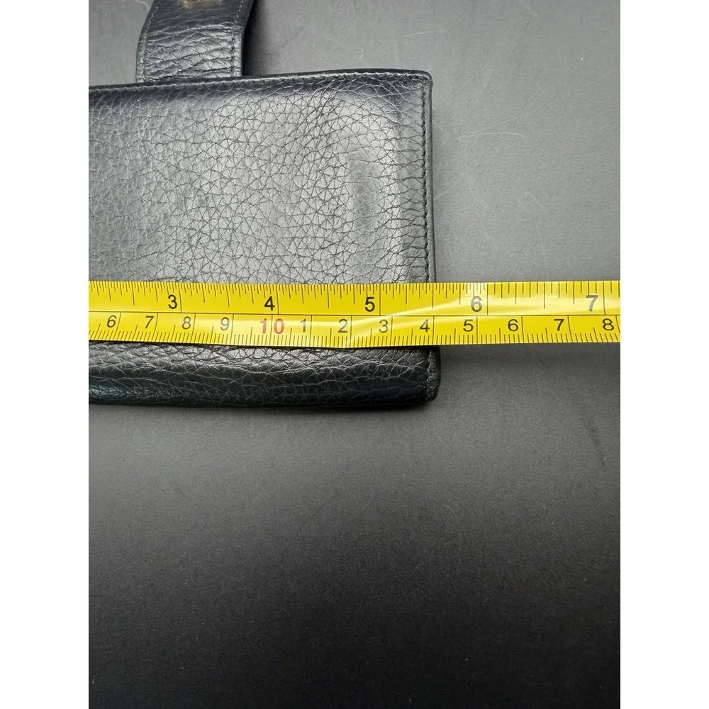 Gucci Vintage Women's Black Leather Bifold Wallet Gold GG Made in Italy